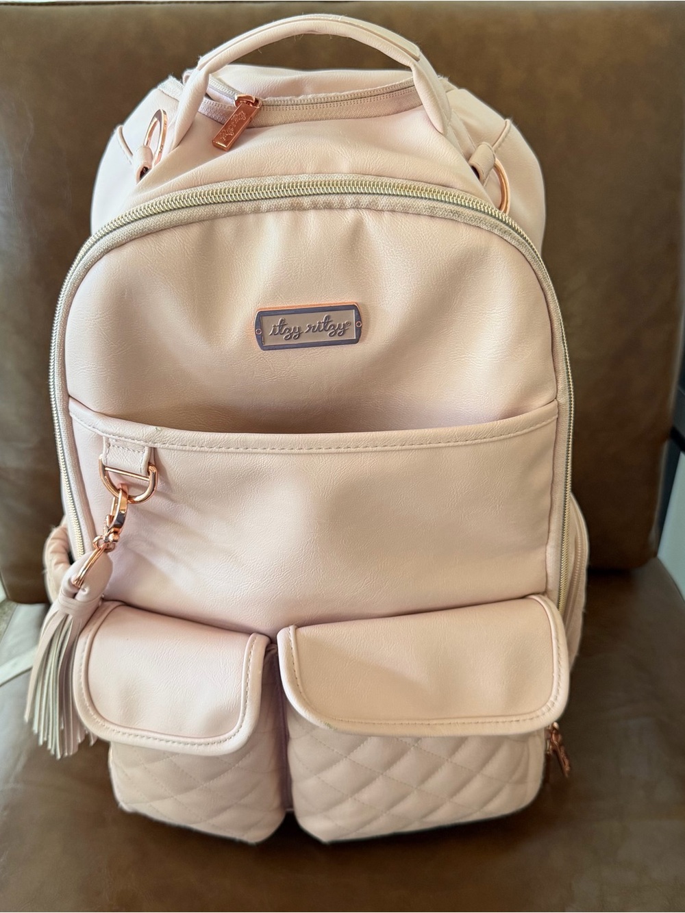 Itzy Ritzy Boss Plus Vegan Leather Diaper Bag Backpack Pink Rose Gold Trim